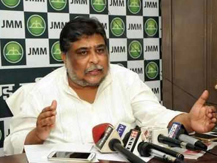 BJP has lost elections in both states: Supriyo Bhattacharya | दोनों राज्यों में भाजपा चुनाव हार गई है : सुप्रियो भट्‌टाचार्य - Dainik Bhaskar