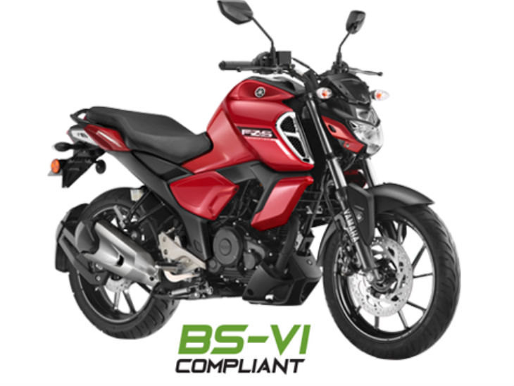 r15 v3 rupees