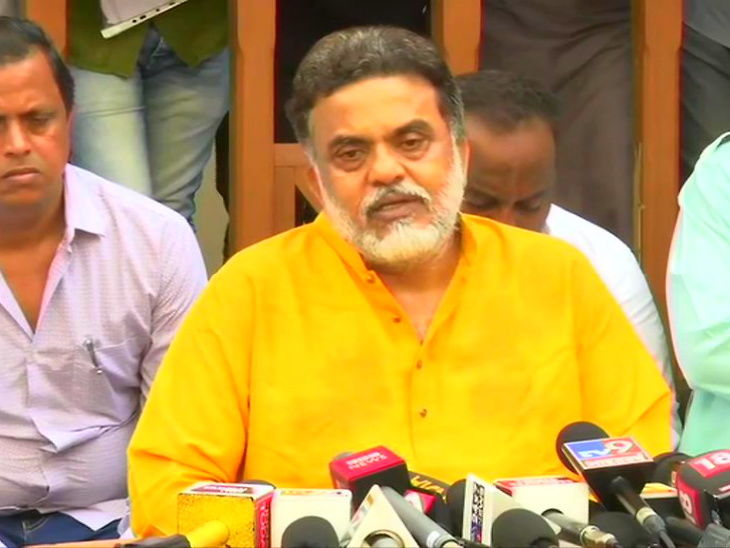 कांग्रेस नेता संजय निरुपम ने इशारों में कहा- शरद पवार ने रची है यह साजिश|मुंबई,Mumbai - Dainik Bhaskar