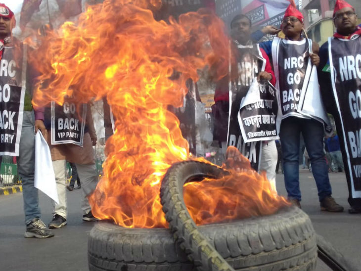 उप्र के रामपुर में प्रदर्शन में एक की मौत, कानपुर में चौकी फूंकी; बिहार में राजद के बंद के दौरान पटना-हाजीपुर में आगजनी|देश,National - Dainik Bhaskar