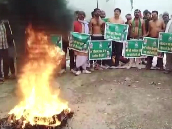 उप्र के रामपुर में प्रदर्शन में एक की मौत, कानपुर में चौकी फूंकी; बिहार में राजद के बंद के दौरान पटना-हाजीपुर में आगजनी|देश,National - Dainik Bhaskar