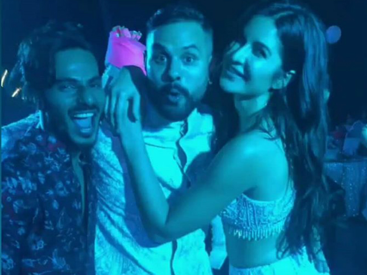 मेकअप आर्टिस्ट की समलैंगिक शादी में गोआ पहुंची कैटरीना, लिखा- दिल पर लिखो साल का हर दिन बेहतर|बॉलीवुड,Bollywood - Dainik Bhaskar