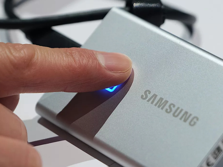 Samsung Launches Portable SSD T7 Touch With Fingerprint Sensor at CES