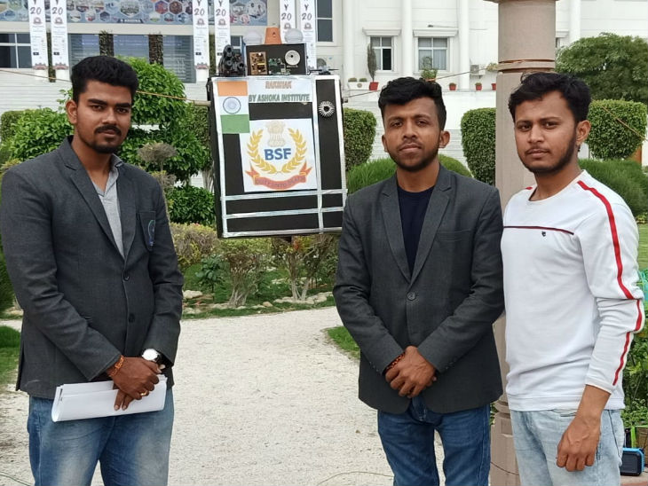 3 छात्रों ने 1000 रु में कबाड़ से बनाया सेना के लिए 'रक्षक रोबोट', दावा- इजरायल की टेक्नोलॉजी को देगा मात|वाराणसी,Varanasi - Dainik Bhaskar