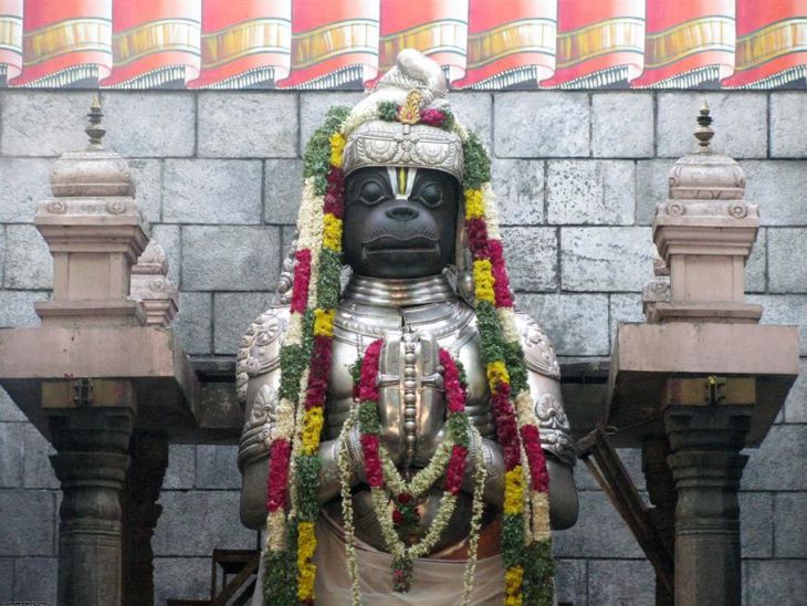 Namakkal Anjaneyar temple18 feet Hanuman statue in Tamil Nadu is more than 1600 years old Lord