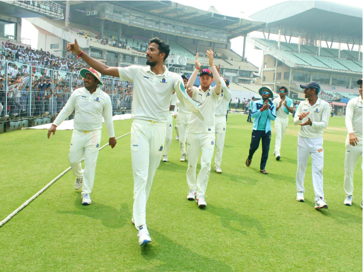 13 साल बाद रणजी ट्रॉफी फाइनल में प. बंगाल; कर्नाटक को 174 रन से हराया; पेसर मुकेश ने 6 विकेट लिए|क्रिकेट,Cricket - Dainik Bhaskar