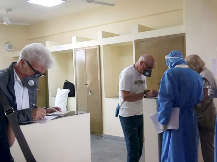 राजस्थान आए इटली के 16 पर्यटक कोरोनावायरस पॉजिटिव; ये 6 शहरों में 215 लोगों के संपर्क में आए|जयपुर,Jaipur - Dainik Bhaskar