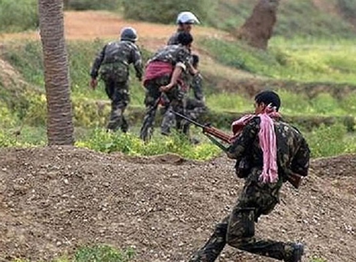 नारायणपुर में सुरक्षाबलों और नक्सलियों के बीच मुठभेड़, सीएएफ प्रधान आरक्षक समेत 4 घायल|रायपुर,Raipur - Dainik Bhaskar