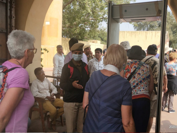 कोरोना इफेक्ट: जयपुर की टूरिज्म इंडस्ट्रीज में 70% की गिरावट, ताइवान के टूरिस्ट को बताना पड़ रहा है- हम चीन से नहीं|जयपुर,Jaipur - Dainik Bhaskar