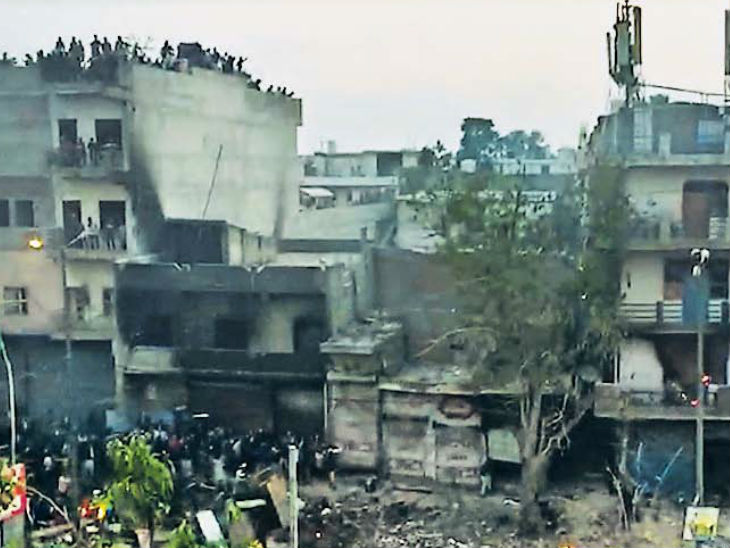 18 घंटे की जांच से तय होगा, पार्षद ताहिर हुसैन की भूमिका है या नहीं; अंकित के पिता का आरोप- हत्या के लिए वही जिम्मेदार|दिल्ली + एनसीआर,Delhi + NCR - Dainik Bhaskar