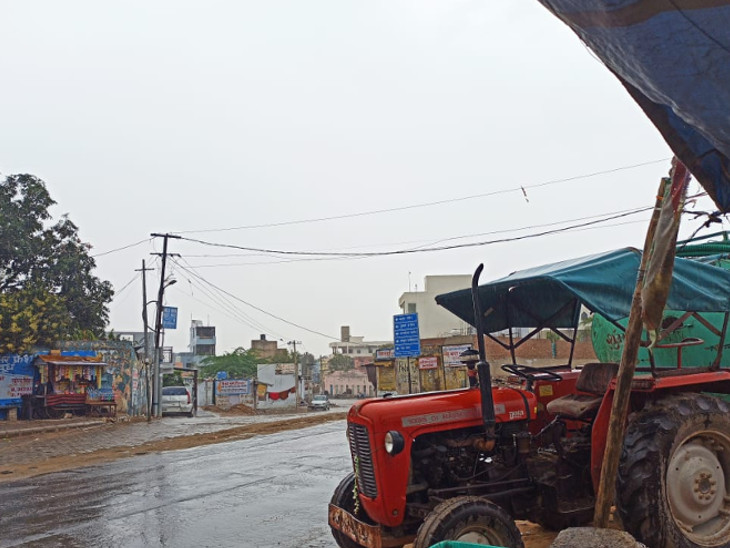 दो दिन पहले प्रदेश में कई स्थानों पर बारिश हुई थी। अब 12 को कुछ स्थनों पर ओलावृष्टि की चेतावनी है। - Dainik Bhaskar