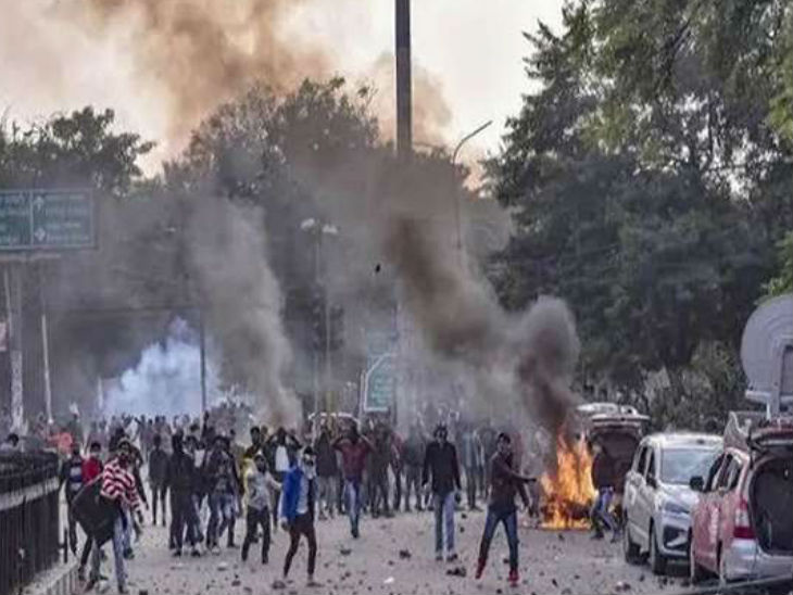 सीएए विरोध प्रदर्शन के दौरान 22 जिलों में हुई थी तोड़फोड़, 350 प्रदर्शनकारियों को भेजा था 3.5 करोड़ का नोटिस|लखनऊ,Lucknow - Dainik Bhaskar