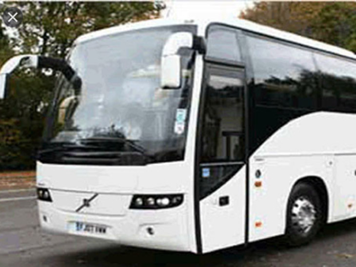 चंडीगढ़ एयरपोर्ट आसपास के राज्यों से वोल्वो बस शुरू करने जा रहा है। डेमो फोटो - Dainik Bhaskar