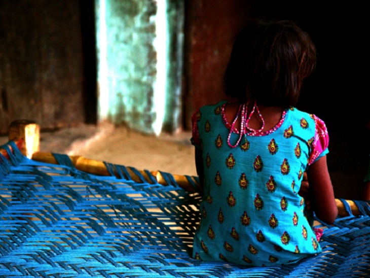 पड़ोस में खेलने गई 10 साल की बच्ची से सहेली के पिता ने किया दुष्कर्म, दो दिन बाद पुलिस ने किया गिरफ्तार|रायगढ़,Raigarh - Dainik Bhaskar