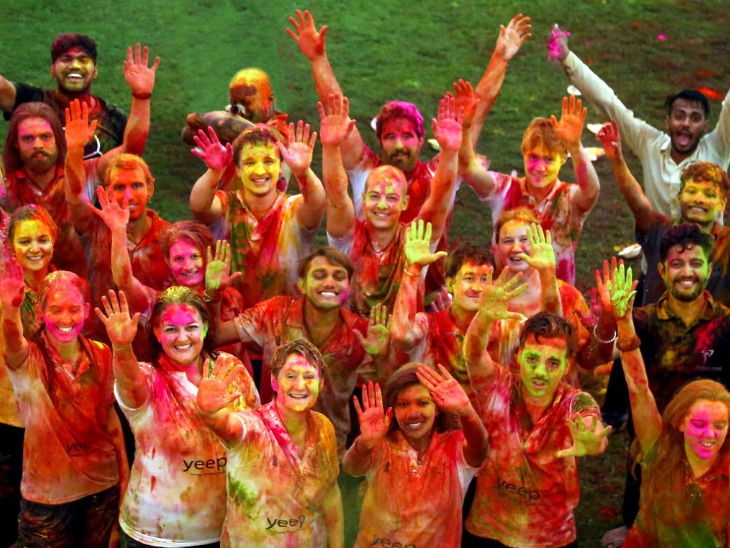 होली पर्व हर्षोल्लास के साथ मनाया गया - Dainik Bhaskar