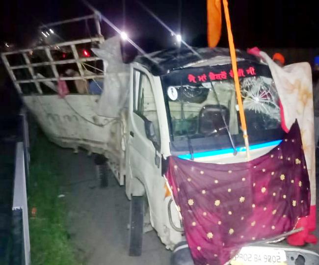 होला महल्ला से लौट रहे श्रद्धालु हादसे के शिकार, एक की मौत-14 घायल|जालंधर,Jalandhar - Dainik Bhaskar