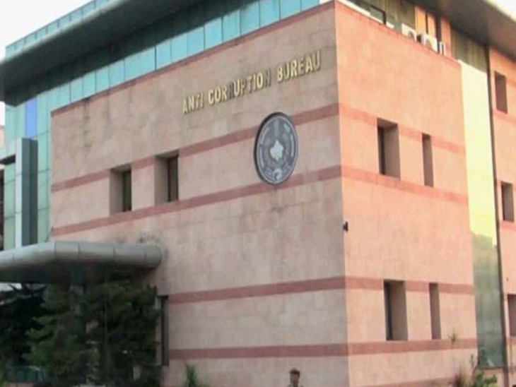 झालावाड़ एसीबी द्वारा कार्रवाई को अंजाम दिया गया। - Dainik Bhaskar