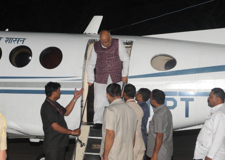 राजभवन में सुबह कमलनाथ ने फ्लोर टेस्ट पास करने का भरोसा दिखाया, शाम को ज्योतिरादित्य-शिवराज बोले- अल्पमत में सरकार|भोपाल,Bhopal - Dainik Bhaskar