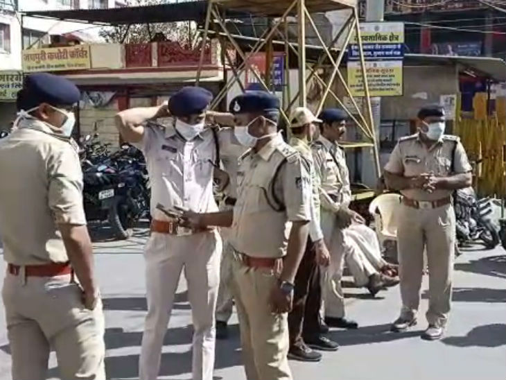 रतलाम में विदेश से आए 20 लोग बिना स्क्रीनिंग घर पहुंचे, मंदसौर में धारा 144 लागू; विदिशा में फ्रांस से आए संदिग्ध को आइसोलेशन में रखा गया|रतलाम,Ratlam - Dainik Bhaskar