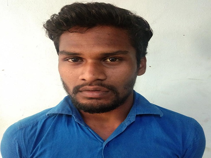 पुलिस की गिरफ्त में आरोपी। - Dainik Bhaskar