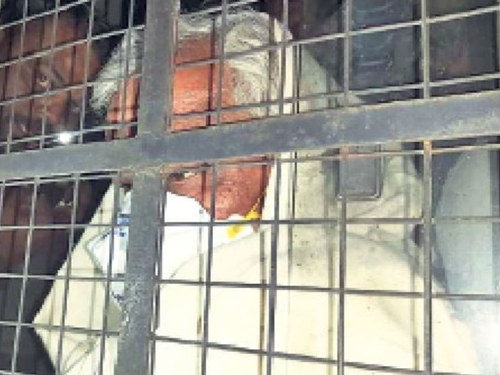 पूर्व विधायक किरोड़ी लाल मीणा को रात 1:30 बजे गिरफ्तार पुलिस ने हिरासत में लिया। - Dainik Bhaskar