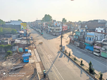 Soona, the main market of the city, opened 12 to 4 ration shops in the