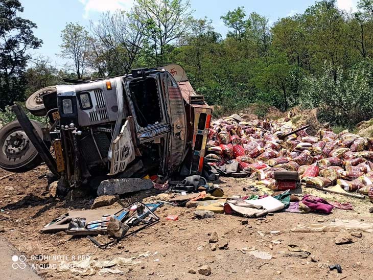 Ramgarh (Jharkhand) Accident Death Update; Truck Loaded With Rice Overturns In Ramgarh News