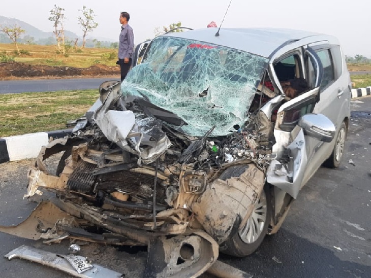 Ranchi Accident; Two Dead as Truck Road Accident Today In Jharkhand Ranchi रांची से टाटा की ओर