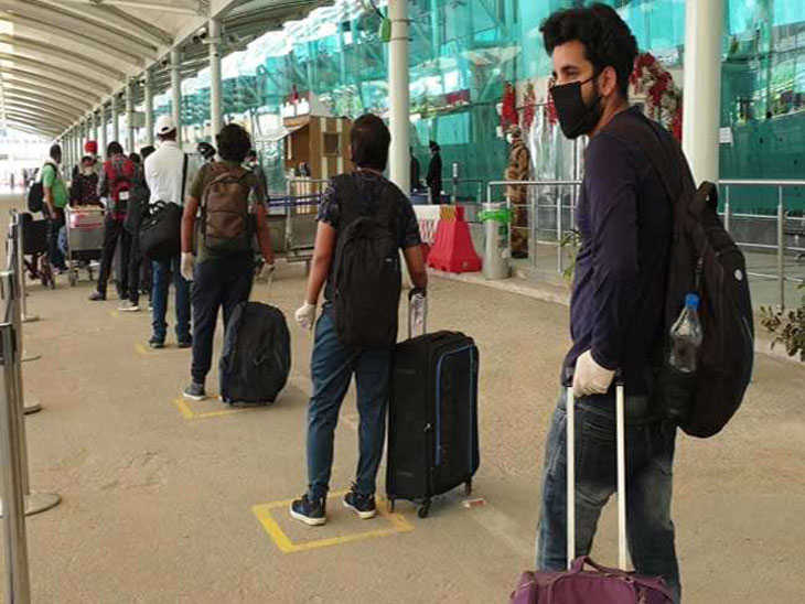 Amritsar (Punjab) Coronavirus Cases Updates | Punjab District Zone Wise Corona/COVID-19 Cases Latest News Today; Amritsar Jalandhar Ludhiana Patiala Faridkot | पंजाब में घरेलू उड़ानें दूसरे दिन भी जारी, तरनतारन में गुरु अर्जुन देवजी के शहीदी पर्व पर पहली बार नहीं लगी छबीलें