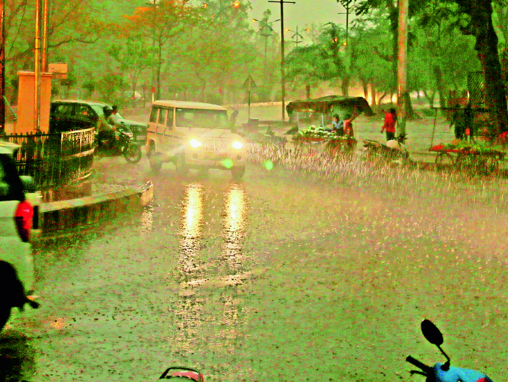 Thunderstorms and rain in Gwalior, Dabra, hail in DatiaMorena, women died due to lightning in