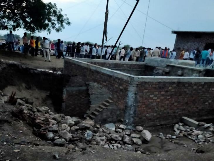 शाजापुर में कुआं खोद रहे 4 मजदूरों की 30 फीट मलबे में दबने से मौत, 15 घंटे तक चलता रहा रेस्क्यू ऑपरेशन