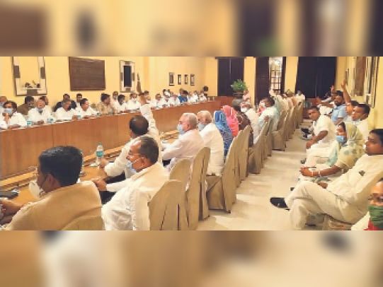 बागियों पर कार्रवाई की मांग, धारीवाल बोले- जो गए उन्हें वापस नहीं लिया जाए