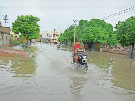 गोविंदगढ़ में 70 मिमी व शहर में 32 मिमी पानी बरसा