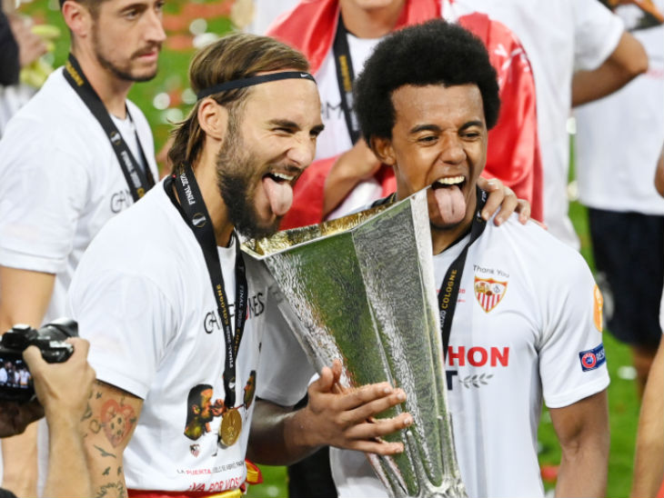 स्पेनिश टीम सेविला ने 4 साल बाद छठा यूरोपा लीग खिताब जीता।