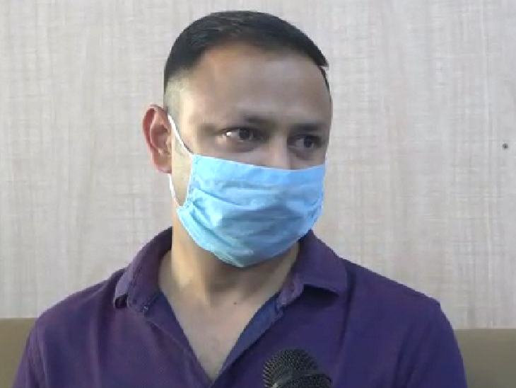 रितेश के साले बादल ने कहा कि कंपनी का यह कदम अचंभित करने वाला था।