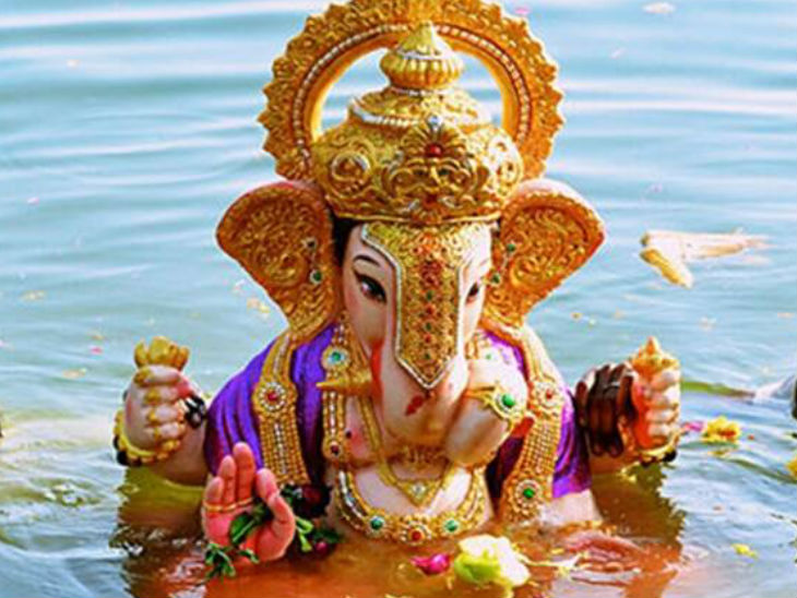 सार्वजनिक रूप से नदी और तालाबों में गणेश प्रतिमाओं के विसर्जन पर रोक लगा दी गई है। - फाइल फोटो