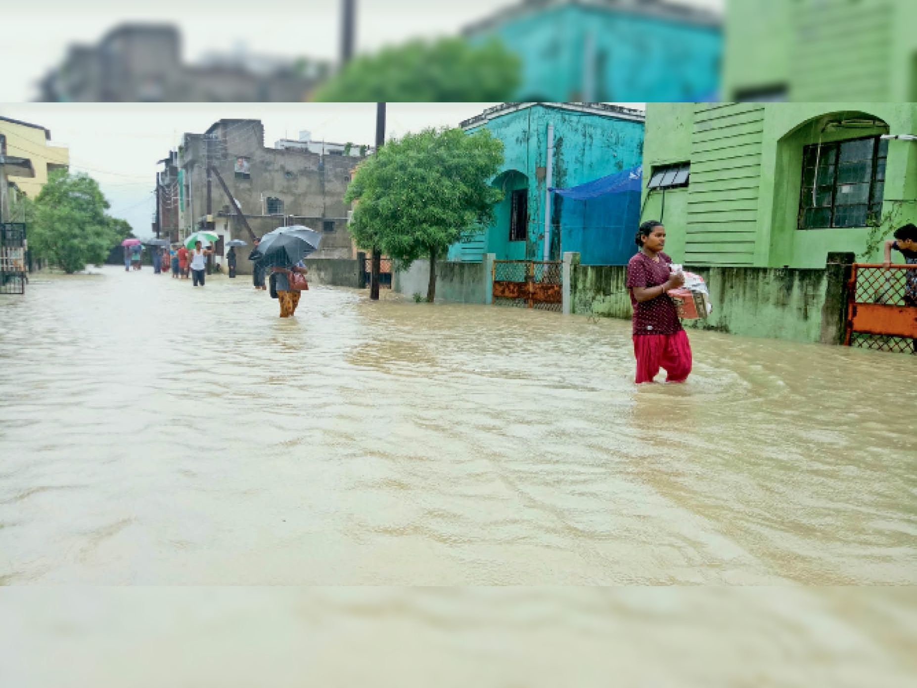 There will be another 24 hours of rain, people have left home to live