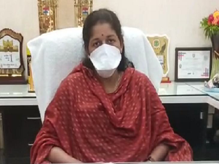 निगमायुक्त प्रतिभा पाल।