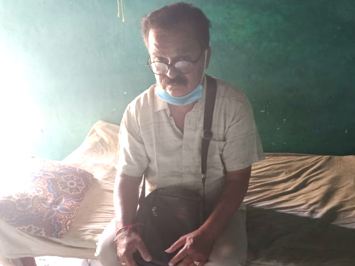प्रशांत सिंह चंदेल ने पूरे कोरोना काल के दौरान बच्चों को पढ़ाने के लिए गली-गली और मोहल्लों में गए। इस दौरान वह कोरोना पॉजिटिव हो गए।