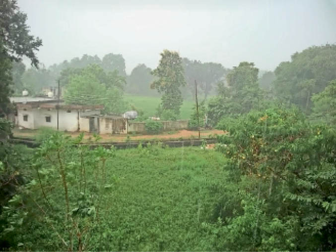 It rained heavily for one and a half hours, the rain should be what the