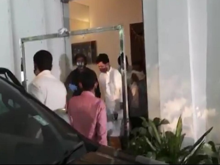 चिराग पासवान शनिवार शाम से ही अस्पताल में हैं।