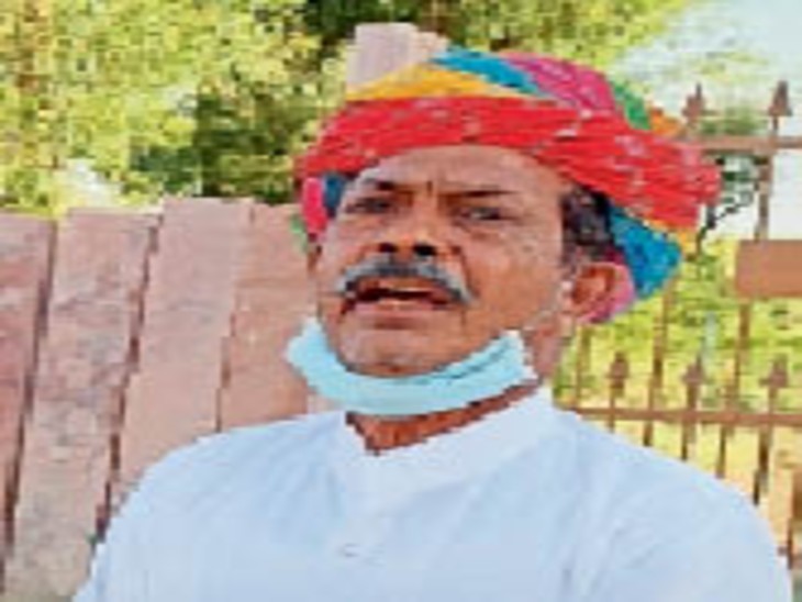 पीड़ित पूर्व सरपंच कुमावत।