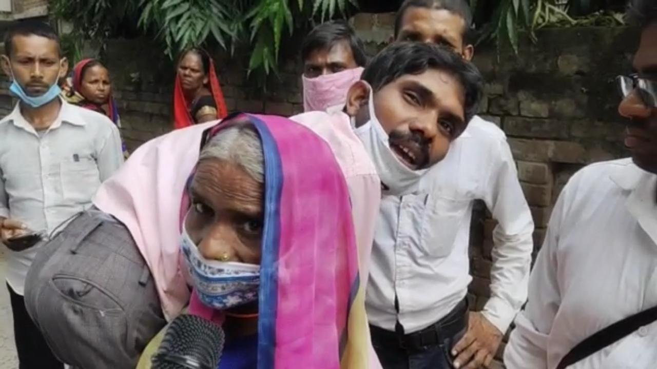रामविलास पासवान के निधन के बाद यह देखने को मिल रहा है कि उनके समर्थक उन्हें कितना सम्मान देते थे।