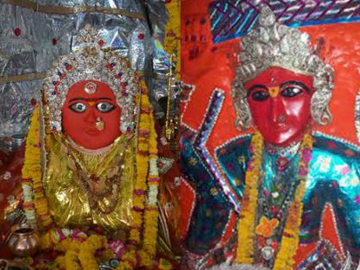 देवी के 52 शक्तिपीठ में से मां चामुंडा, तुलजा दरबार को एक शक्तिपीठ में दो हजार से अधिक भक्त दर्शन के लिए पहुंचे।