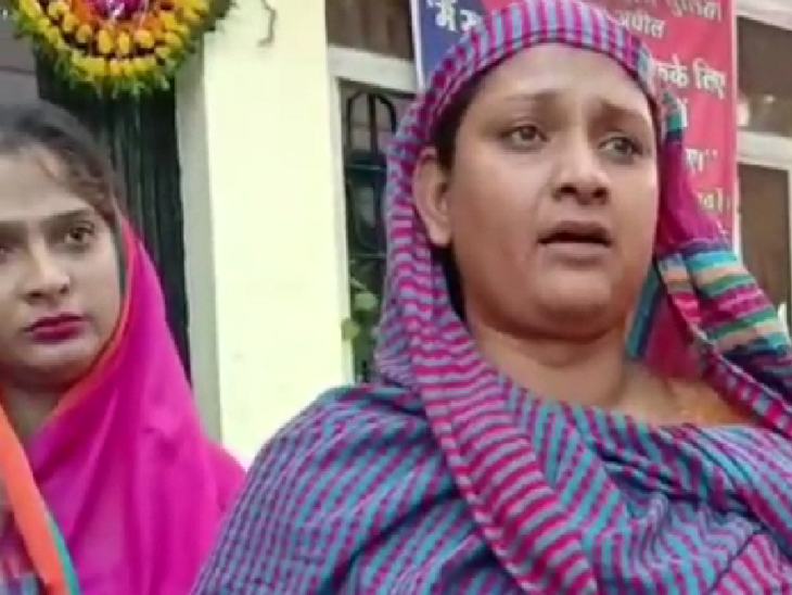 किन्नर झूमर बाई बोली- पहले भोपाल से इसी प्रकार का लेटर आया था।