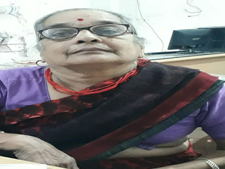 पीडि़त 65 वर्षीय वीणा खंडेलवाल, जो लुटेरों पर पड़ गई थी भारी