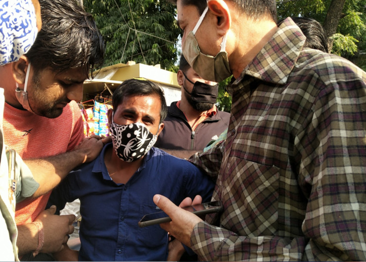 छोटे भाई माड़ाराम की मौत का समाचार सुनकर पाली से जयपुर पहुंचा बड़ा भाई प्रकाश रो पड़ा। उसे विधायक खुशवीर सिंह ने धैर्य बंधाया।