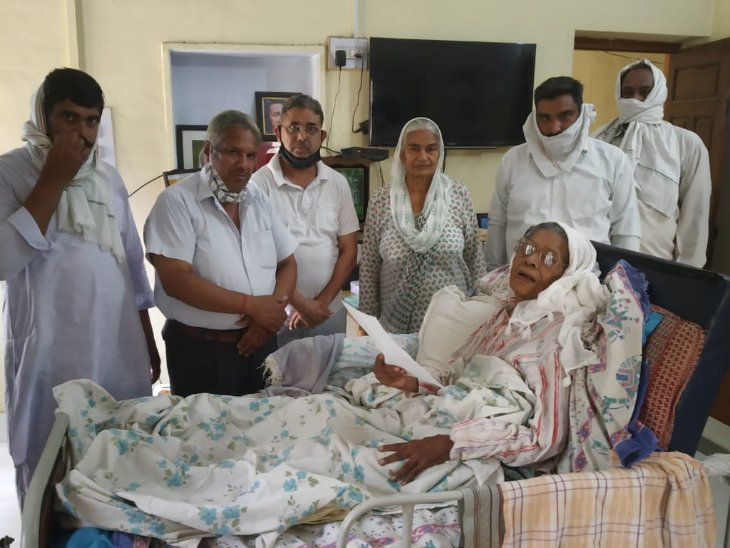 पिछले काफी समय से बीमार थी और PGI रोहतक में भर्ती थीं।