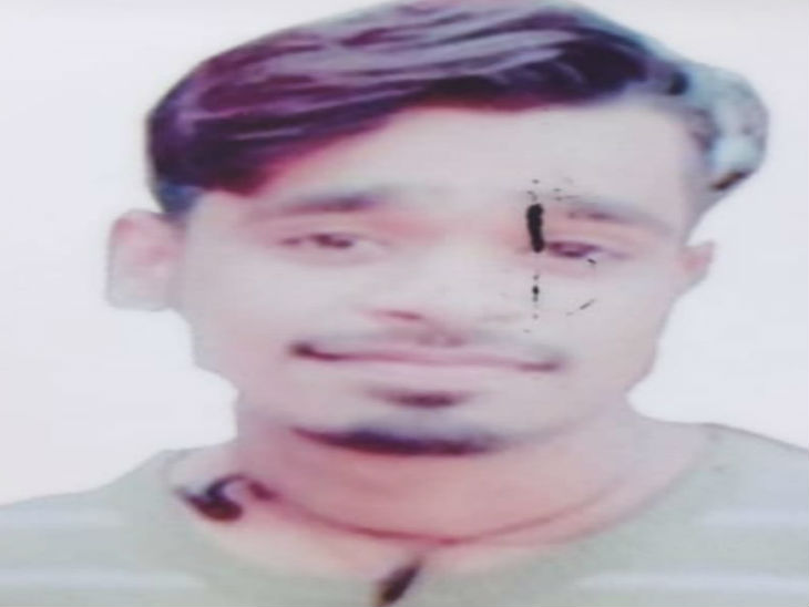 आशीष नामदेव की जीवित अवस्था की फोटो