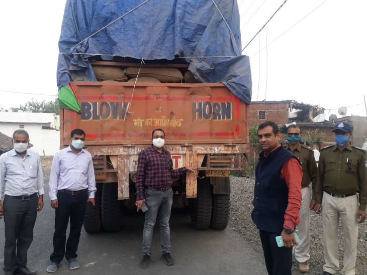 ट्रक का है यूपी रजिस्ट्रेशन